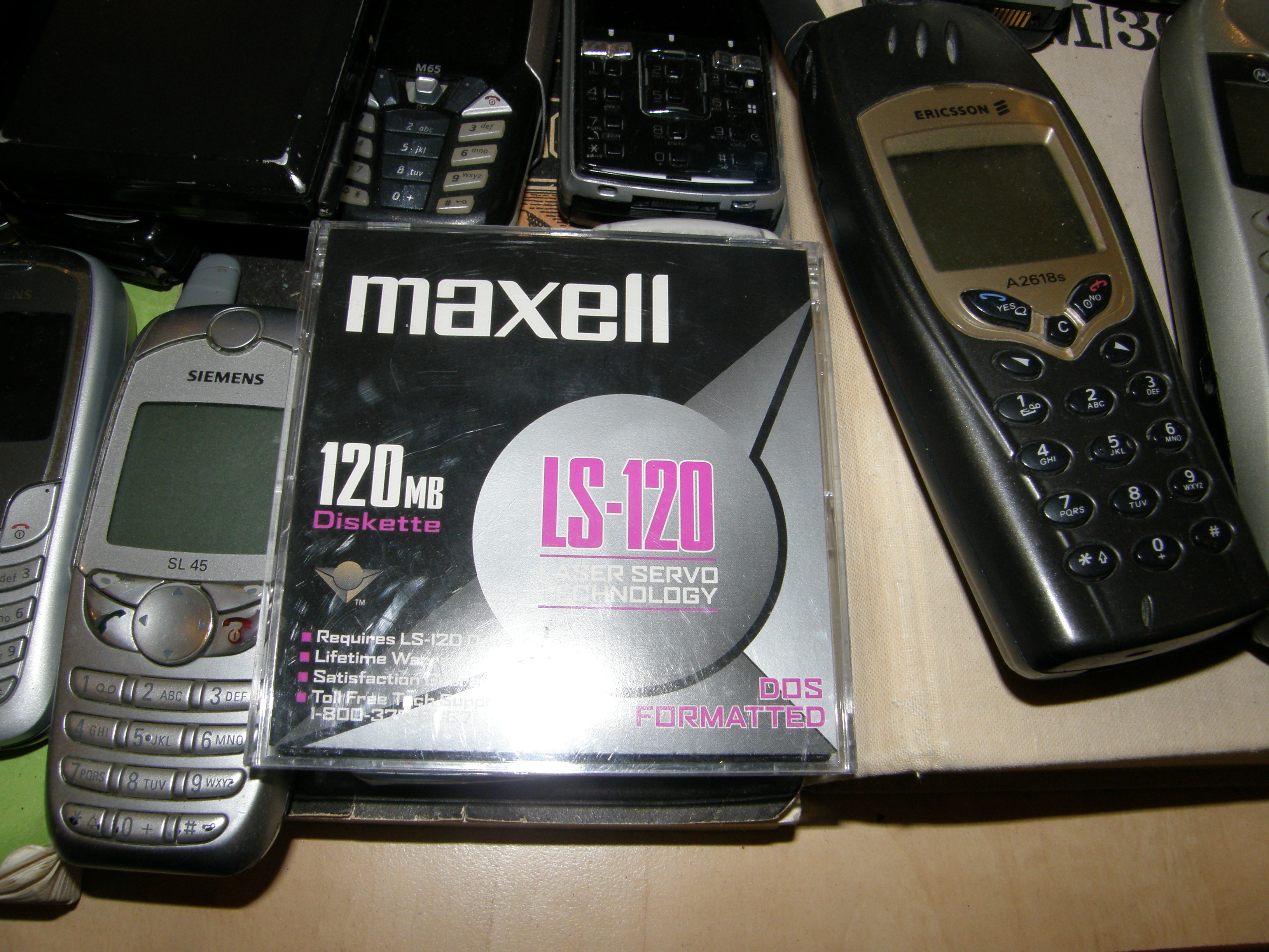 Maxell LS-120 